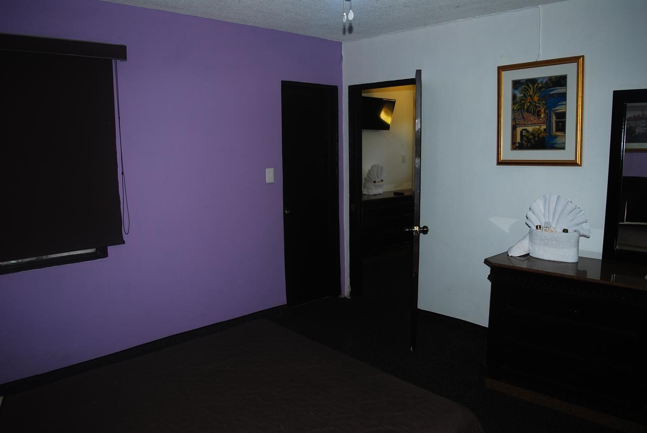 Hotel Suites Royal Тихуана Екстериор снимка