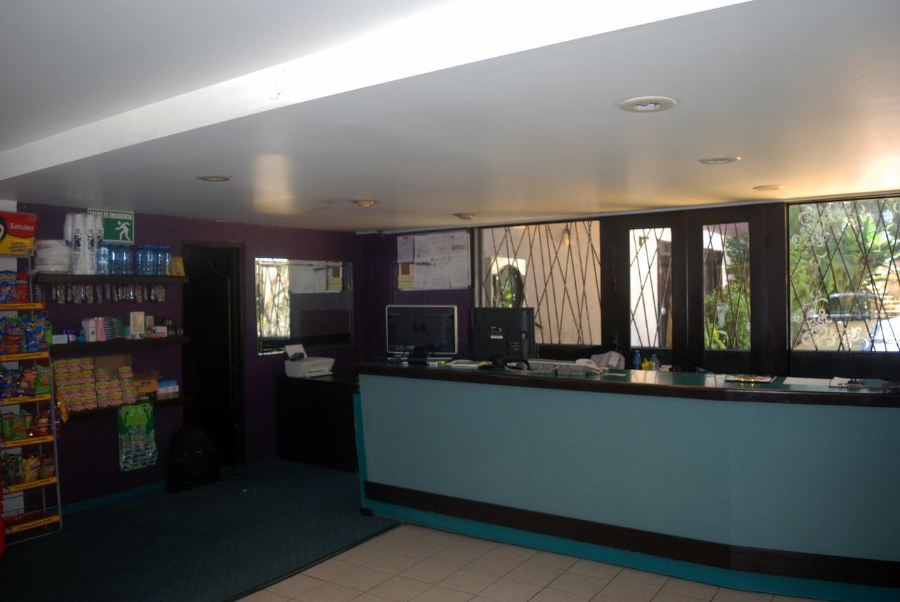 Hotel Suites Royal Тихуана Екстериор снимка