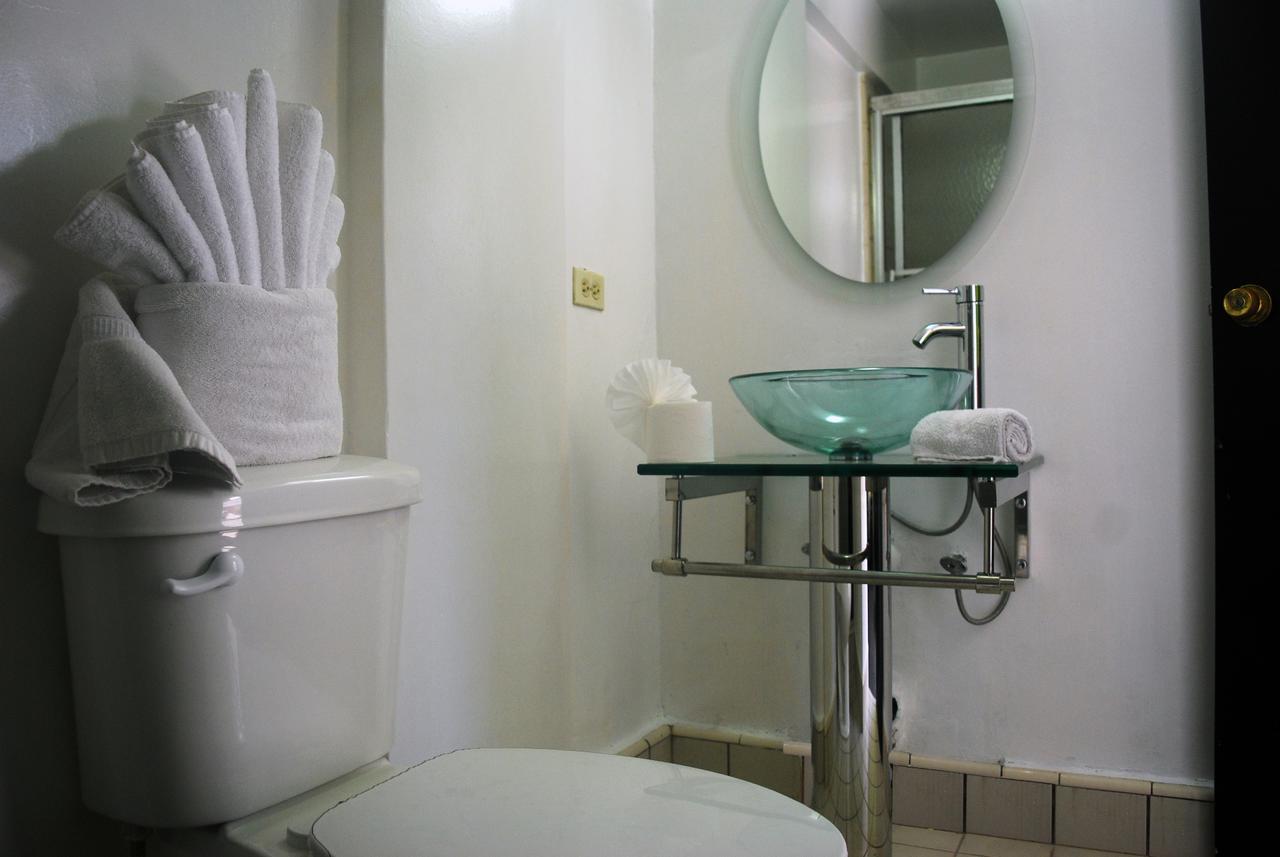 Hotel Suites Royal Тихуана Екстериор снимка